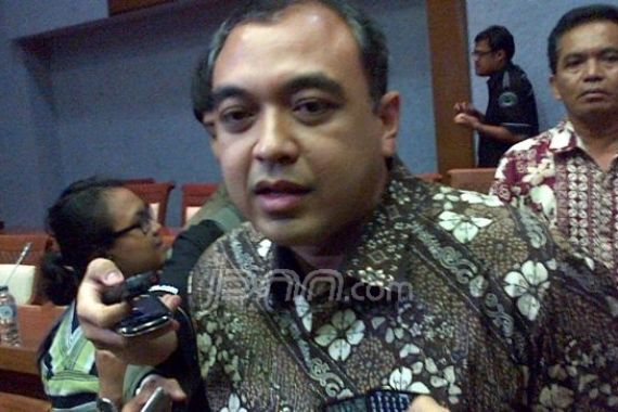 Kesiapan Zaki Iskandar Dicalonkan Jadi Ketum Golkar Diapresiasi - JPNN.COM