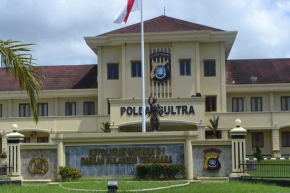 Kisah Kembar Tunagrahita yang Jadi Banpol di Polsek Rarowatu - JPNN.COM