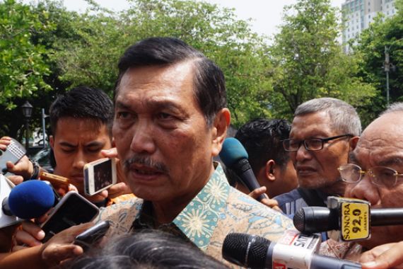 Luhut Tanggapi Santai Ancaman Ketua KPK - JPNN.COM