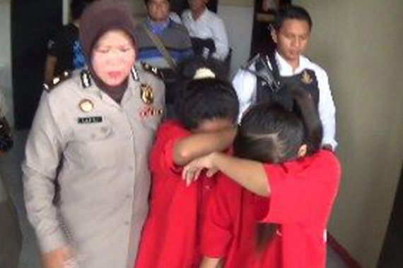 Dua Ibu Muda, Geng Pencuri Perhiasan Surabaya Dibekuk - JPNN.COM