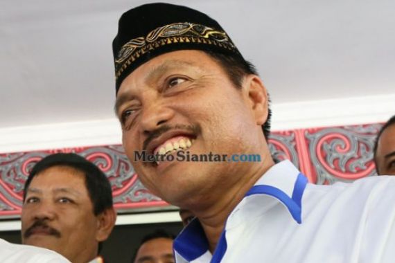 Amran Sinaga Menyerahkan Diri, Begini Sikap Mendagri - JPNN.COM