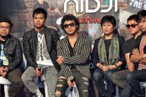 Bangun Tidur, Gitaris Nidji: Gila Man, Udah 14 Tahun! - JPNN.COM