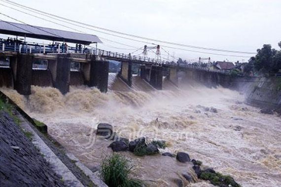 Level Air Waduk Naik 4 Cm, Air Tetap Digilir - JPNN.COM