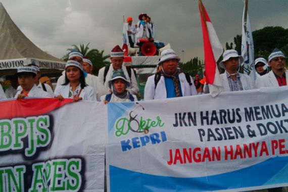 Pak Jokowi, Ini Lima Tuntutan Dokter Indonesia Bersatu - JPNN.COM