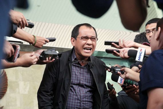 Disaksikan Jubir Wapres, Dua Balon Gubernur Sulsel Nyaris Adu Jotos - JPNN.COM