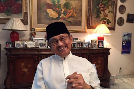 Pak Habibie Disarankan Istirahat Total - JPNN.COM