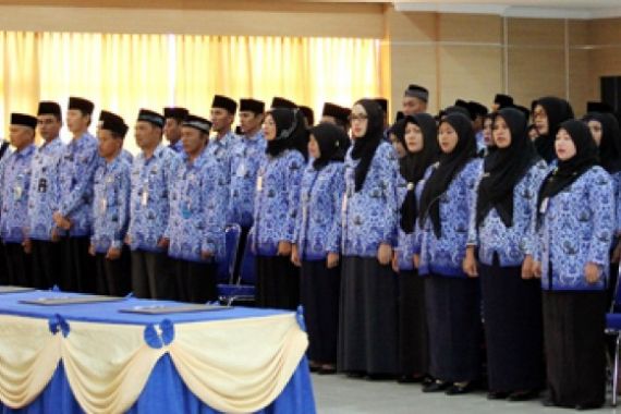 Ini Rincian Jumlah PNS Tamatan SD, SMP, SMA - JPNN.COM