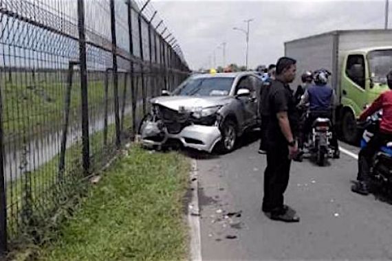 Anak Angkat Rano Karno Tabrak Taksi, Ini Sanksi dari Polisi - JPNN.COM