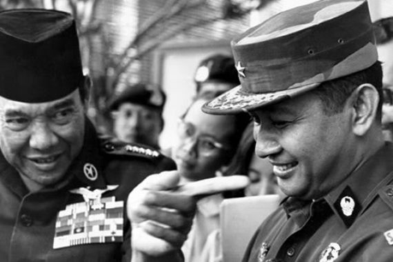 Sebelum Supersemar Diteken, Bung Karno Marah Sampai Lempar Asbak - JPNN.COM