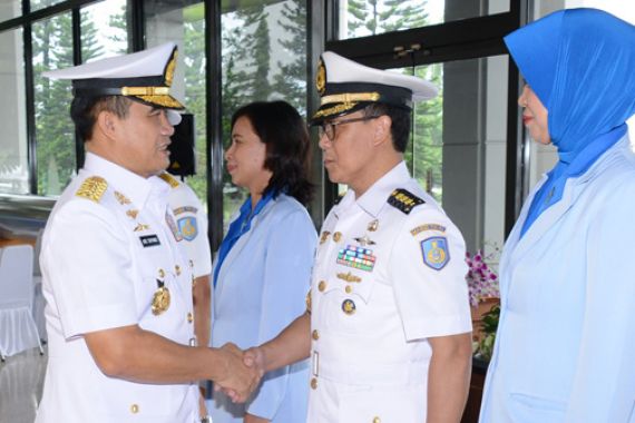 Mantan Pasukan Khusus Antiteror TNI AL Resmi Pimpin Dispenal - JPNN.COM