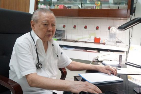 Dokter Lo Siauw Ging Kerap Menolak Uang dari Pasien - JPNN.COM
