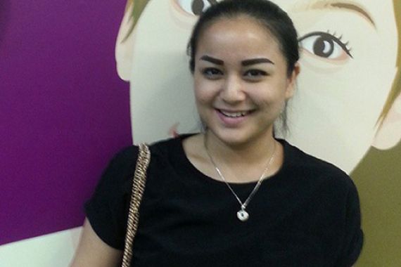 Putri Bahar Buat Grup Baru Tanpa Juwita, Begini Sindiran Annisa Bahar - JPNN.COM