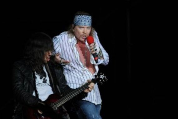 Wow..Yeah! Axl Rose Bakal jadi Vokalis AC/DC - JPNN.COM