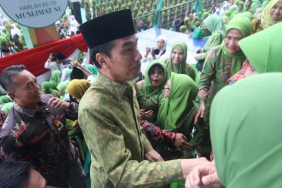 Presiden Jokowi: Saya Bisa Dimarahi Bu Menteri - JPNN.COM