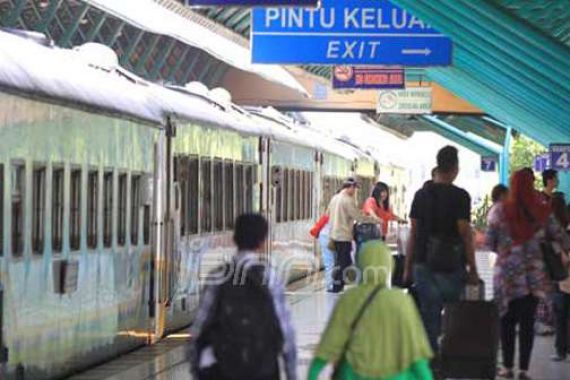 Untuk Warga Surabaya, Reservasi Kereta Api Lebaran Mulai Dibuka Nih - JPNN.COM