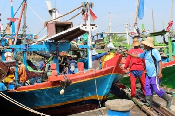 Pilih jadi Nelayan Dibanding PNS, Sekali Melaut Raup Ratusan Juta - JPNN.COM