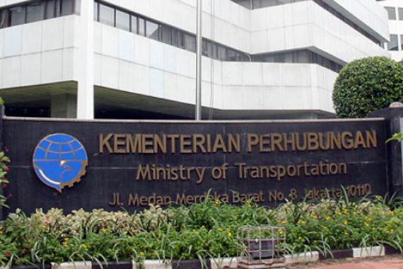 Perdana, Kemenhub Tunjuk Pengelola Pelabuhan Umum Swasta - JPNN.COM