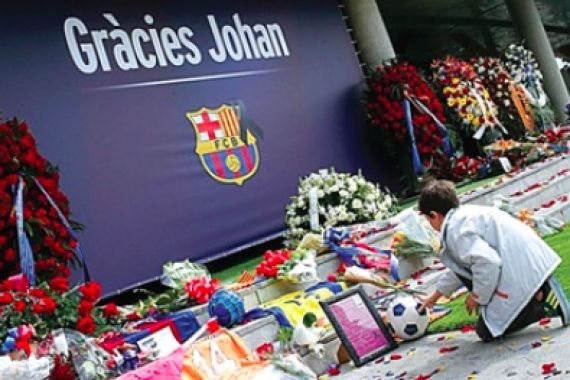 90 Ribu Suporter Lakukan Ini untuk Johan Cruyff Saat El Clasico - JPNN.COM