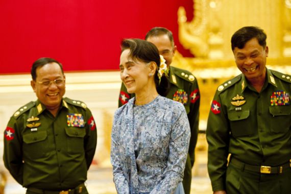Aung San Suu Kyi Jabat LIMA Posisi Penting di Myanmar - JPNN.COM