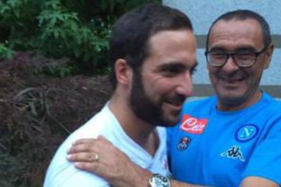 Duh... Nasib Sarri Sama seperti Gonzalo Higuain - JPNN.COM