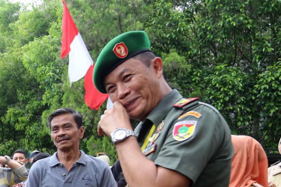 Prihatin, Dandim Makassar Jadi (maaf) Penyakit Masyarakat - JPNN.COM