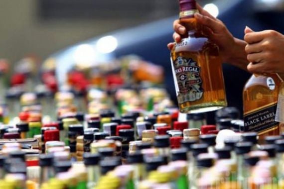 600 Juta Melayang, Perda Minuman Beralkohol malah Kandas - JPNN.COM