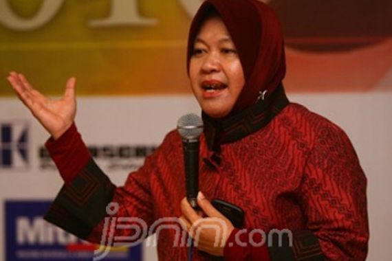 Bu Risma Sering Dipanggil ke Jakarta, Siap Saingi Ahok? - JPNN.COM