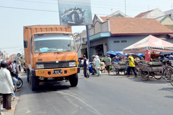 Keran Impor Truk Bekas Dibuka, Otomotif Nasional Bisa Hancur - JPNN.COM