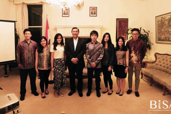 TOP! PPI-Berkeley Adakan Pagelaran Budaya Nusantara di AS - JPNN.COM