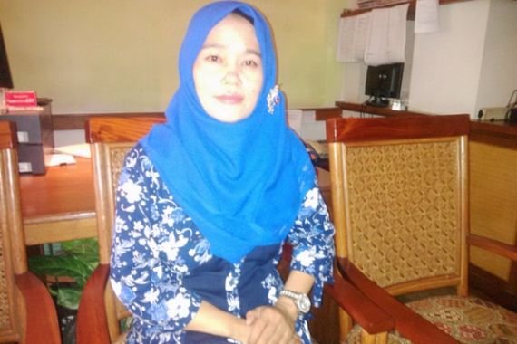 Ibu Cantik Pentolan Honorer K2 Ini Bilang... - JPNN.COM