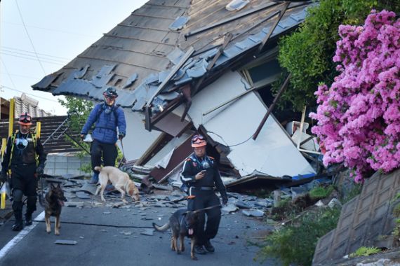 Jepang Diguncang Gempa LAGI, Lebih Kuat, Banyak Korban - JPNN.COM