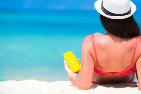 KLIK! Beberapa Mitos tentang Sunscreen, Anda Percaya? - JPNN.COM