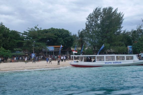 Waduh, Tata Kelola Pantai Ini Amburadul - JPNN.COM