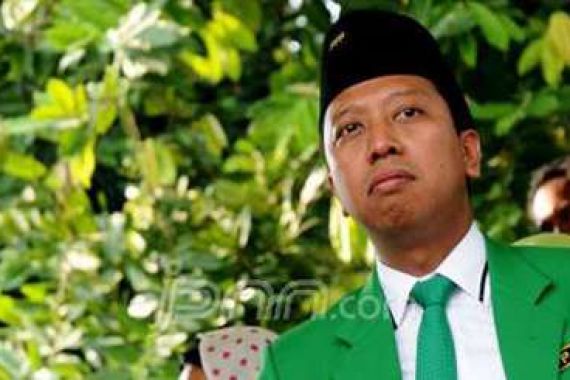 Serahkan Kepengurusan Terbaru, Rommy Percaya Yasonna - JPNN.COM