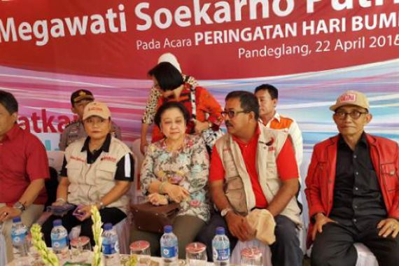 Hari Bumi: Di Balik Kenangan Megawati di Tahura Carita - JPNN.COM