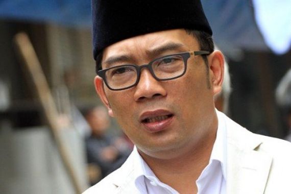 Gara-gara Dosa Ini Ridwan Kamil Pecat Tiga Anak Buahnya - JPNN.COM