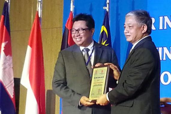 Keren, PGN Raih Penghargaan di Vietnam - JPNN.COM