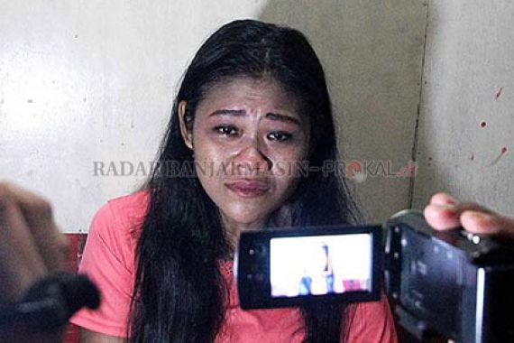 Istri WNI Yang Disandera: Saya Belum Tahu Kapan Suami Pulang - JPNN.COM