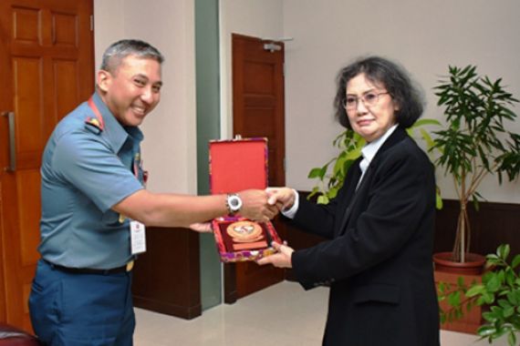 Dubes RI Sambut Hangat Kunjungan Komandan Kapal Perang TNI AL - JPNN.COM