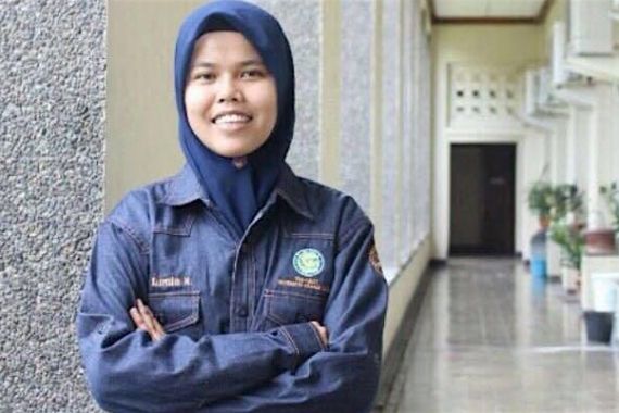 Mahasiswi UGM Nan Malang itu Berjuluk Titisan Einstein - JPNN.COM