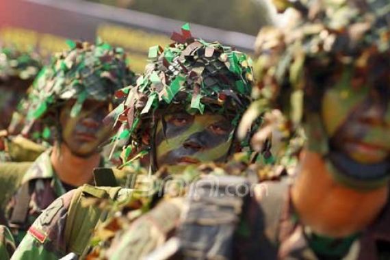 Pasukan Reaksi Cepat TNI Siaga - JPNN.COM