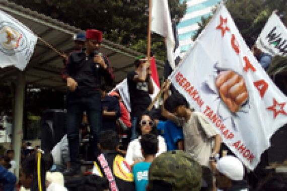 KPK Diminta tak Takut Hadapi Ahok - JPNN.COM
