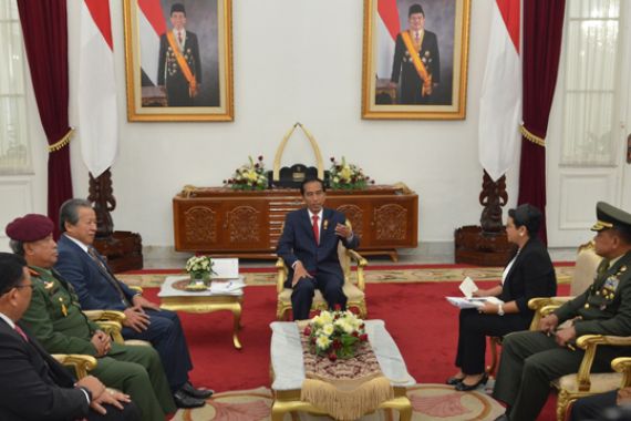 Jokowi Bahas 4 WNI yang Disandera dengan Tiga Panglima - JPNN.COM