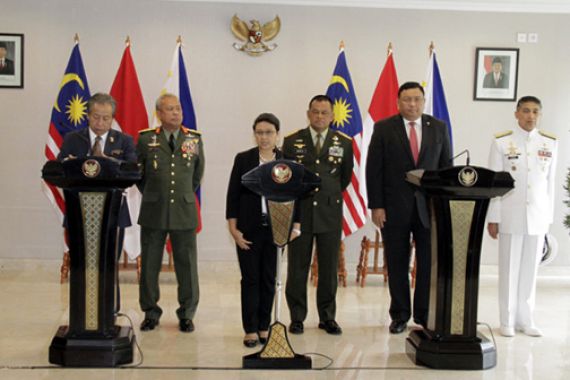 Indonesia Gandeng Malaysia dan Filipina Atasi Perompakan Bersenjata - JPNN.COM
