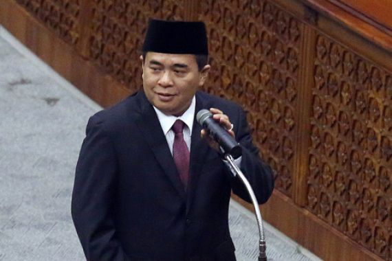 Akom Nomor 1, Novanto Posisi 2 - JPNN.COM