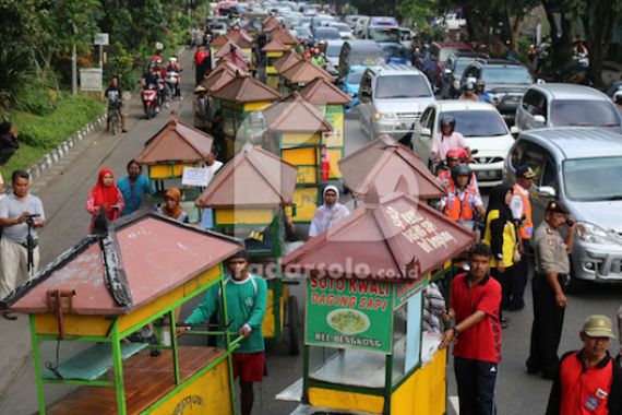 Kok di Jalan Slamet Riyadi Solo Jadi Banyak Hotel? - JPNN.COM