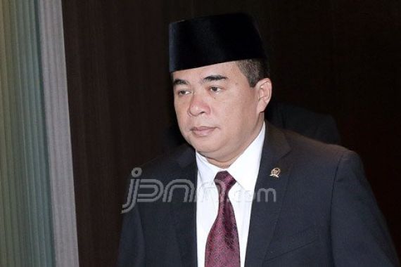 Akom: Jika PDIP Punya Tokoh Historis, Golkar juga Punya Simbol - JPNN.COM