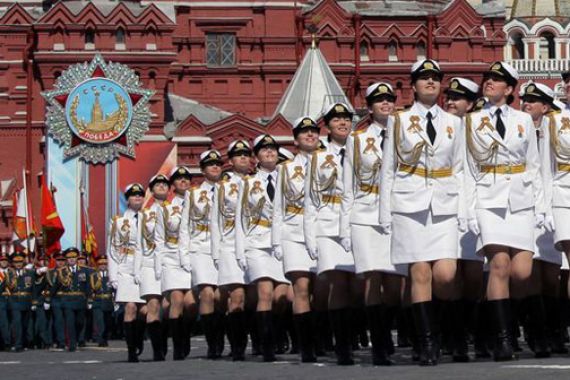 Cantik Molek! Kadet Wanita Rusia Ikut Parade Militer - JPNN.COM