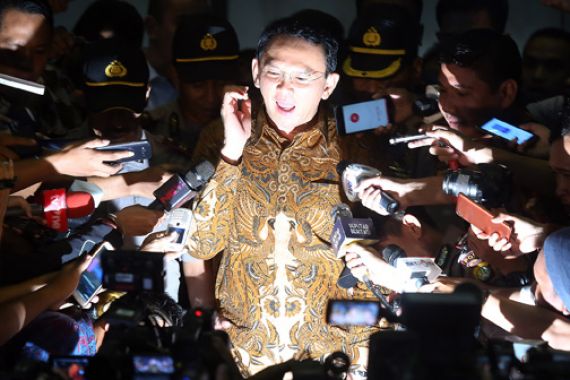 Usai Diperiksa KPK, Ahok Sebut Pendahulunya, Siapa? - JPNN.COM