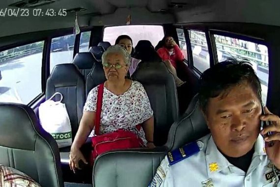 Anak Buah Ahok Digugat Pra Peradilan Pemilik Shuttle Bus - JPNN.COM